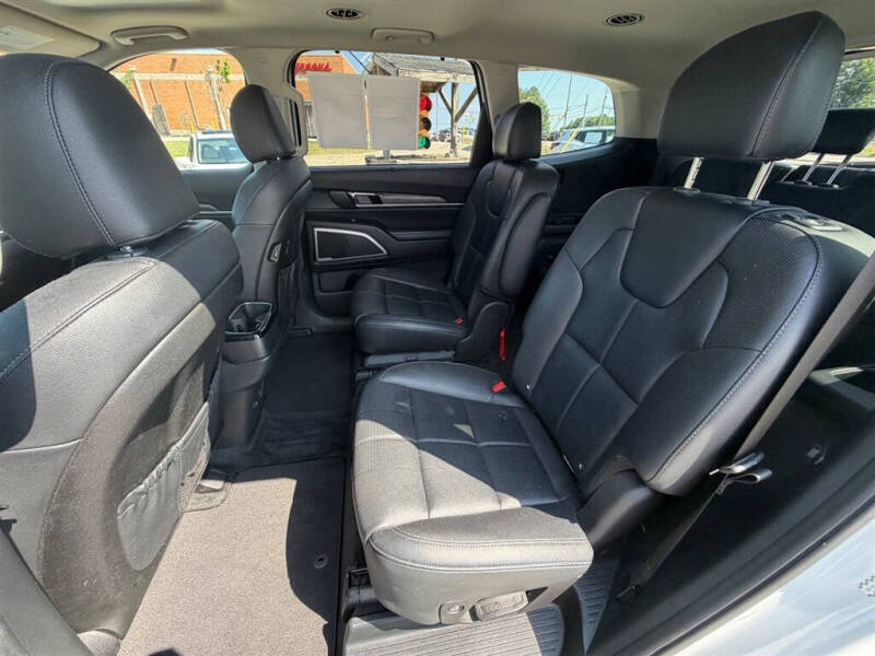 2020 Kia Telluride 14