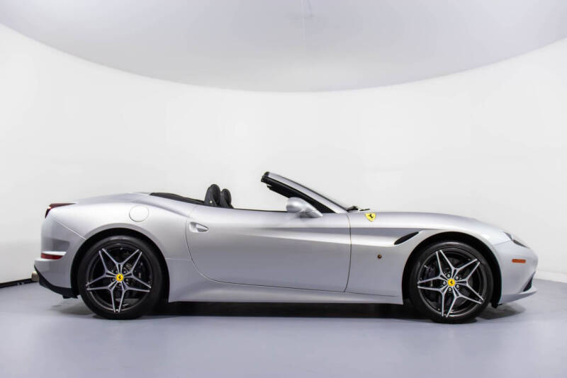 2016 Ferrari California T