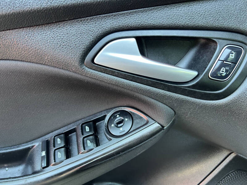 2017 Ford Focus SEL