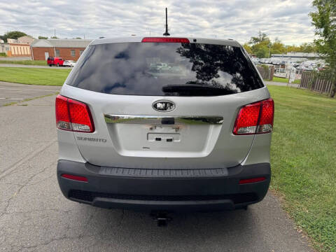 2013 Kia Sorento LX