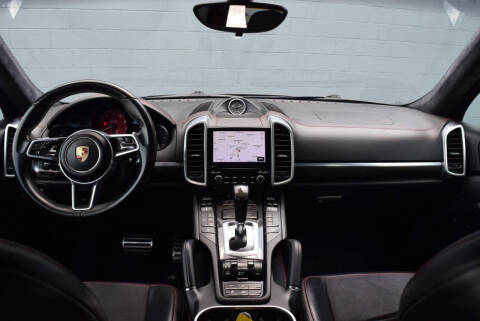 2017 Porsche Cayenne GTS