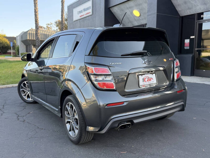 2019 Chevrolet Sonic LT Auto