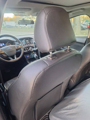 2017 Ford Focus Titanium