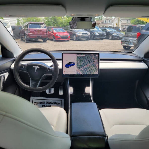 2019 Tesla Model 3 Standard Range