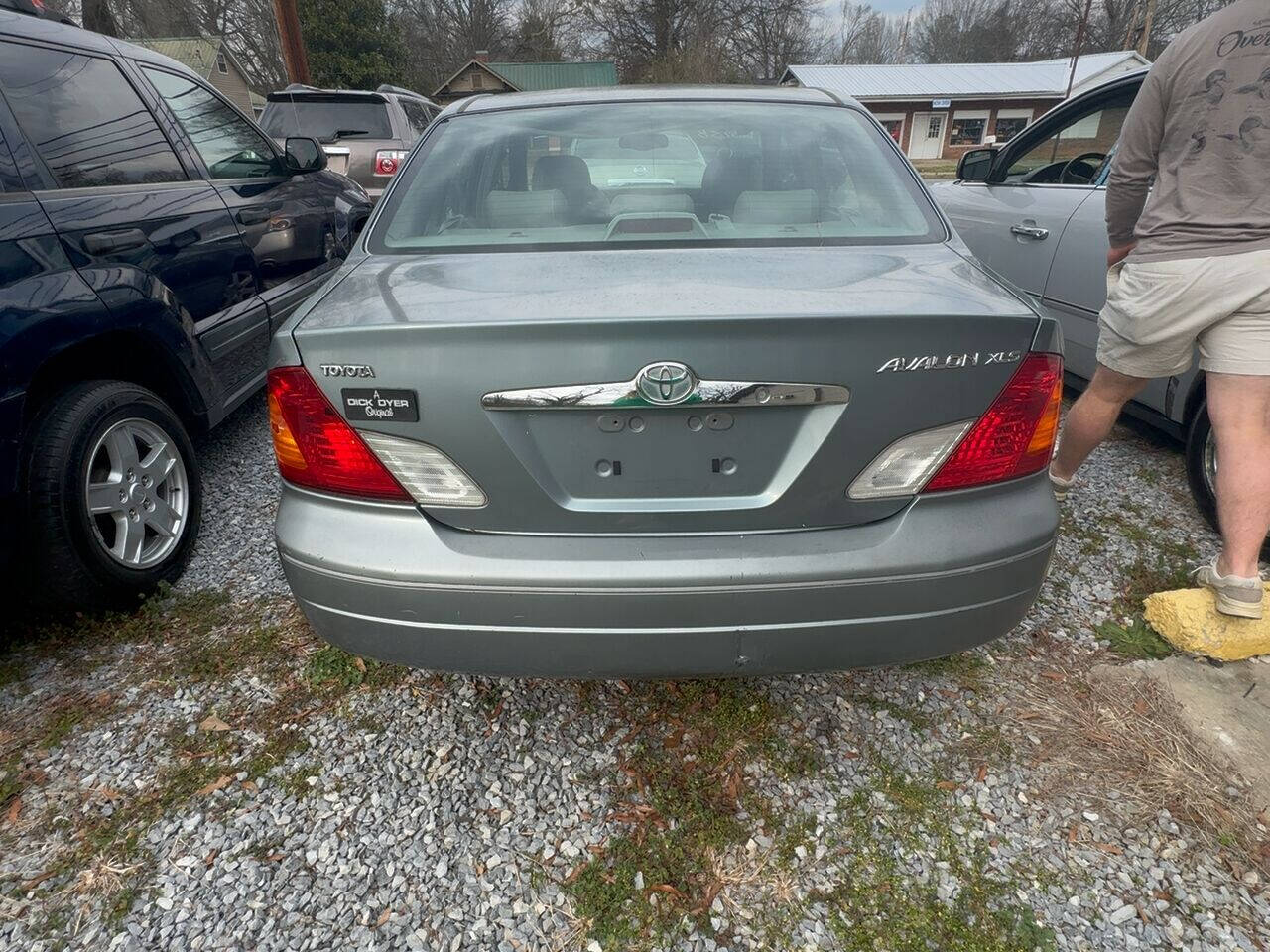 2000 Toyota Avalon for sale at Well-Done Autos LLC in Cedartown, GA