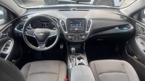2017 Chevrolet Malibu LT