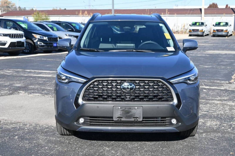 2024 Toyota Corolla Cross XLE