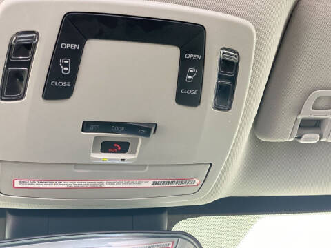 2023 Toyota Sienna LE 8-Passenger