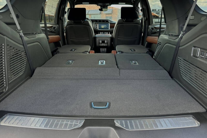 2024 GMC Yukon Denali Ultimate