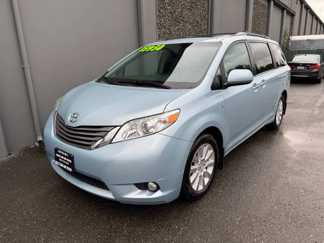 2016 Toyota Sienna XLE Premium 7-Passenger AWD