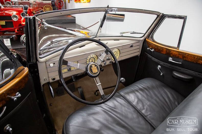 1937 Cadillac Series 85