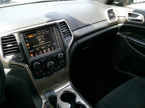2017 Jeep Grand Cherokee Laredo E