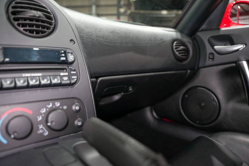 2004 Dodge Viper SRT-10