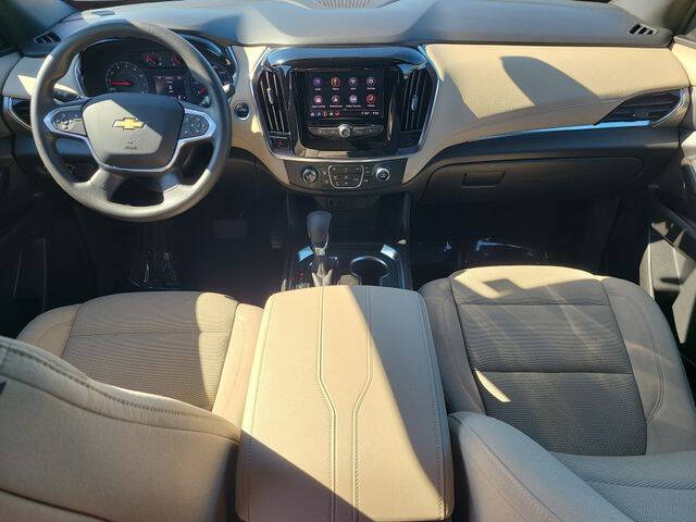 2023 Chevrolet Traverse LS