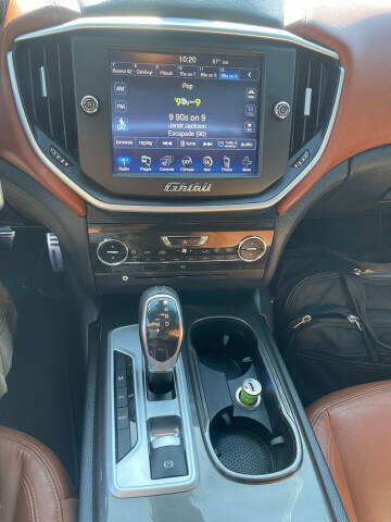 2015 Maserati Ghibli