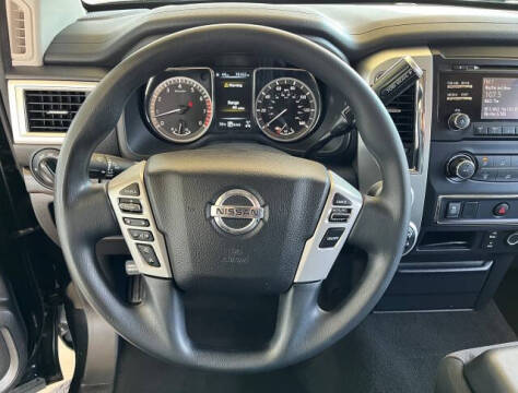 2018 Nissan Titan SV