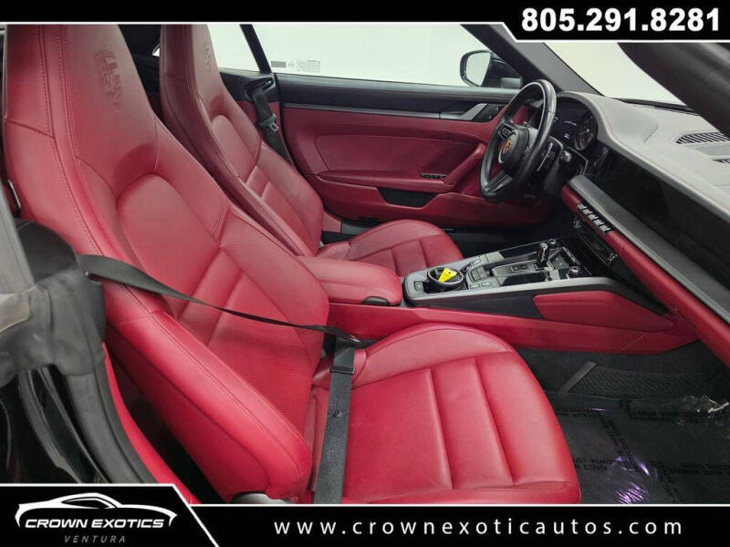 2024 Porsche 911 Carrera