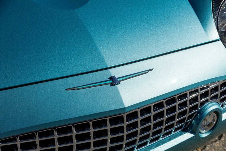 2002 Ford Thunderbird