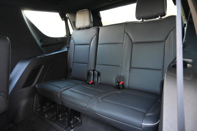 2025 GMC Yukon Elevation