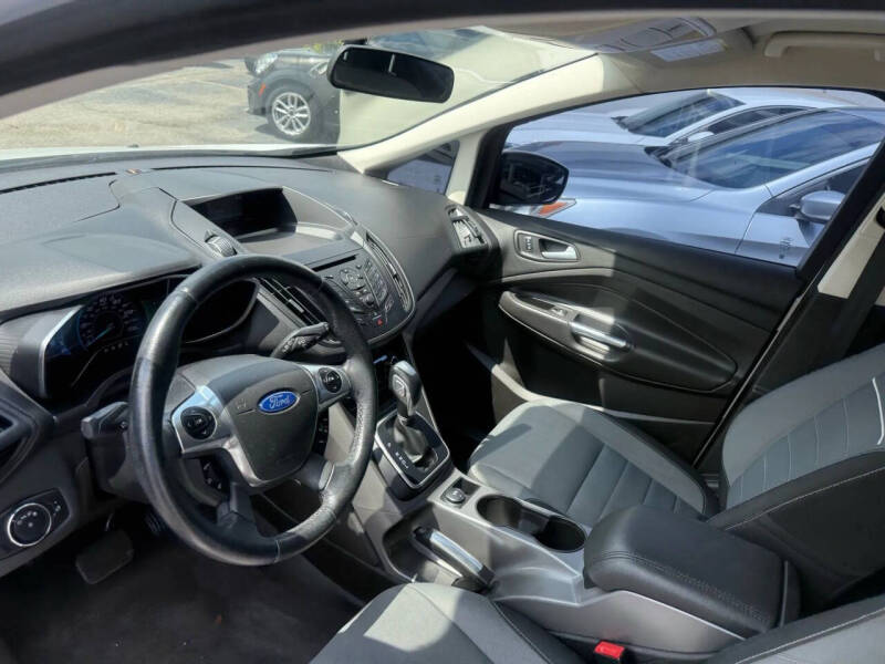 2015 Ford C-MAX Hybrid SE