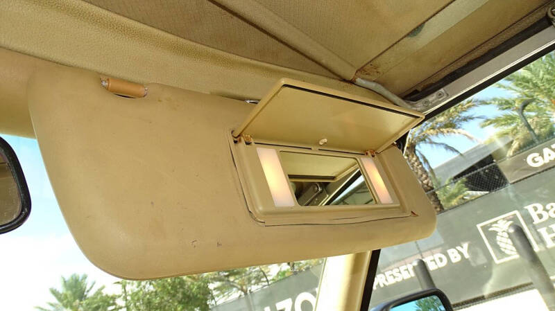 1989 Mercedes-Benz 560-Class 560 SL