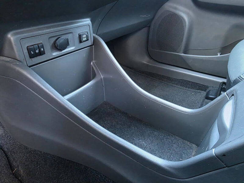 2013 Toyota Prius v