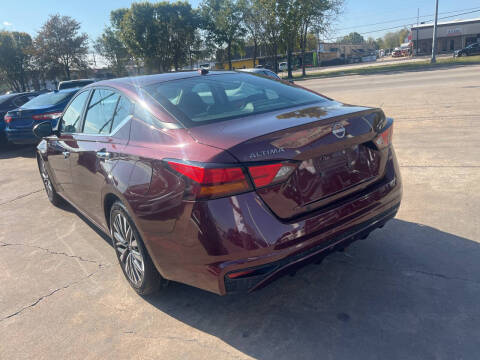 2024 Nissan Altima 2.5 SV