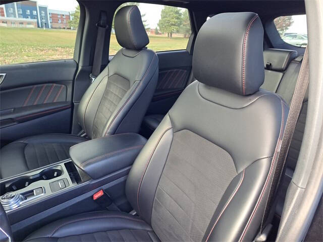 2024 Ford Edge ST-Line