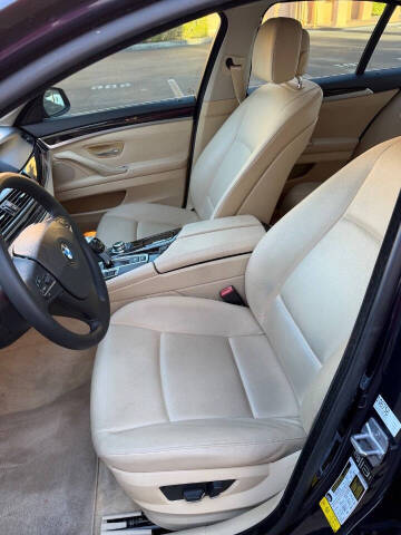 2013 BMW 5 Series 528i