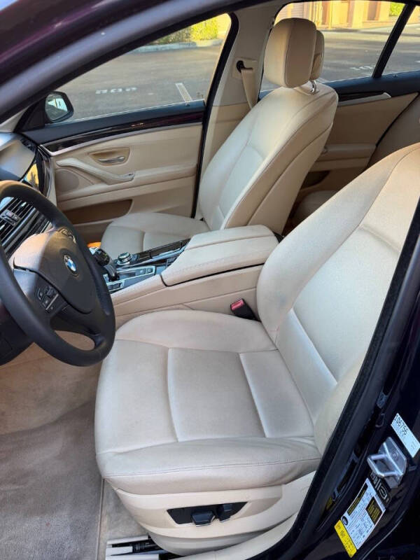 2013 BMW 5 Series 528i