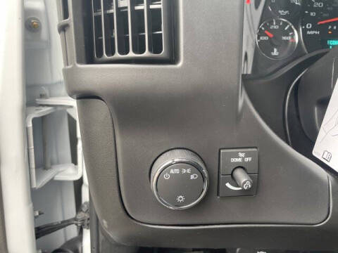 2025 Chevrolet Express 2500