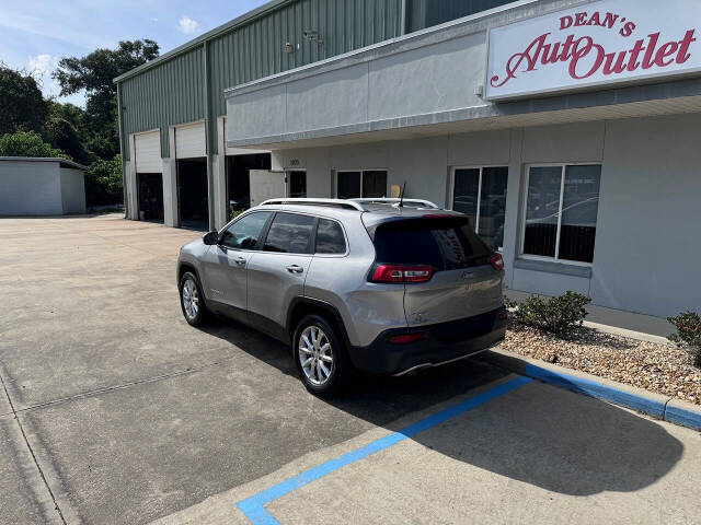 2017 Jeep Cherokee for sale at Deans Auto Outlet in Ormond Beach, FL