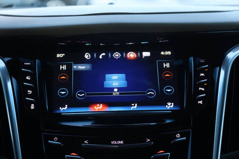 2019 Cadillac Escalade Platinum