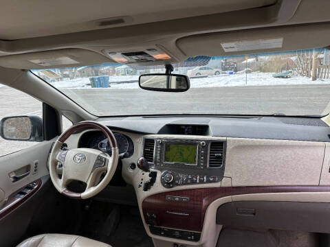 2012 Toyota Sienna Limited 7-Passenger