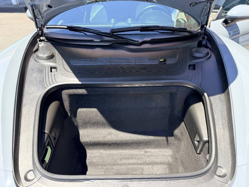 2024 Porsche 718 Cayman