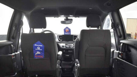 2024 Chrysler Pacifica Touring