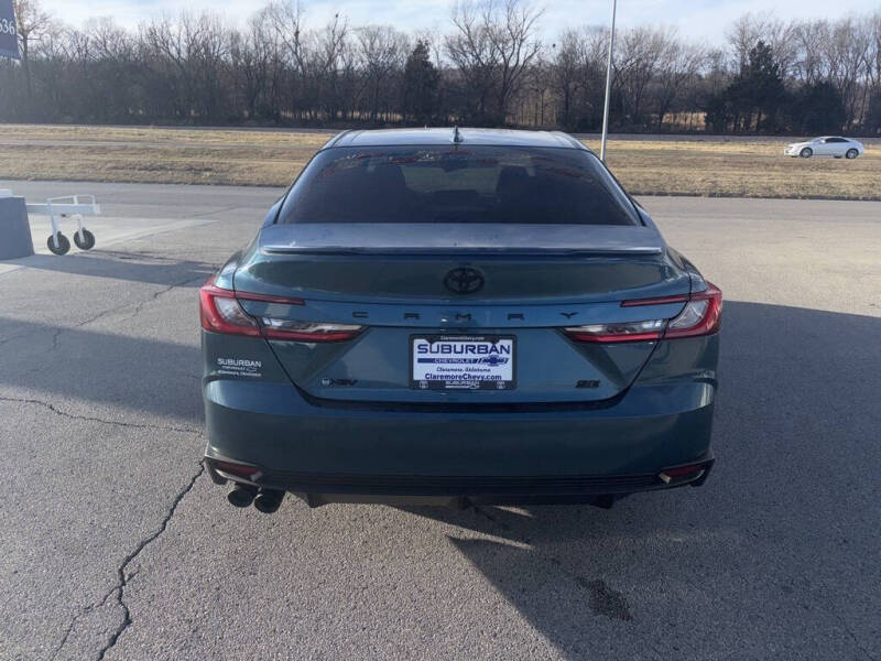 2025 Toyota Camry SE