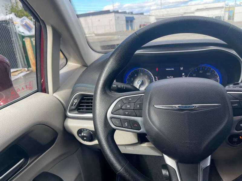 2021 Chrysler Pacifica Touring