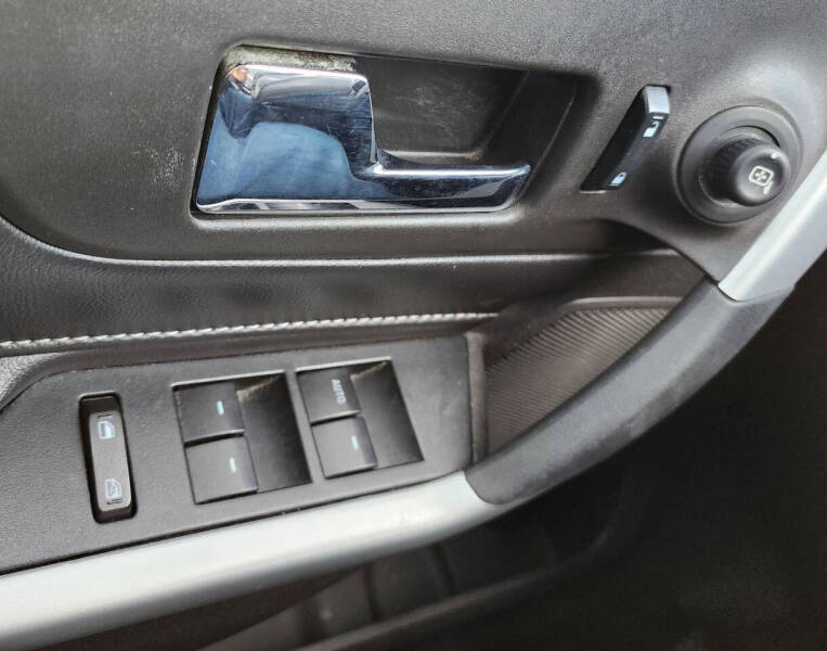 2011 Ford Edge SE