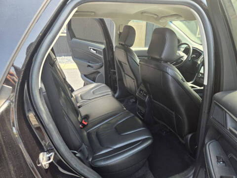 2021 Ford Edge Titanium