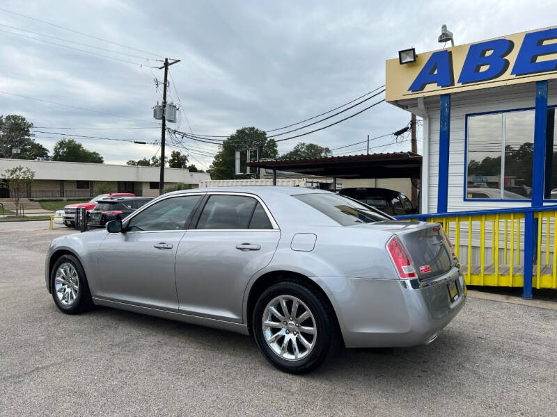 2014 Chrysler 300