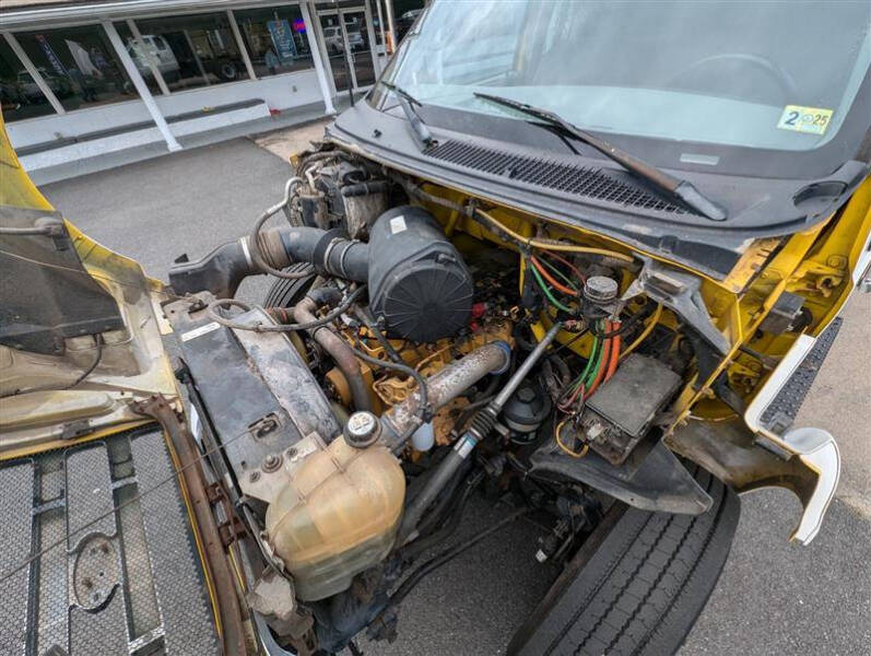 2004 Ford F-650 Super Duty