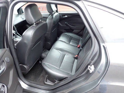 2017 Ford Focus Titanium