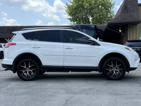 2017 Toyota RAV4 SE