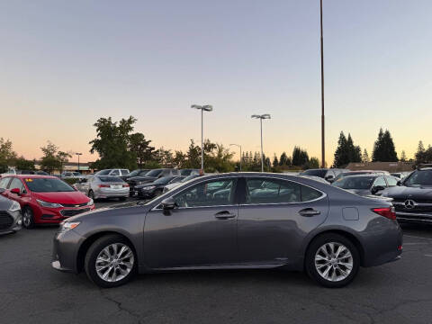 2014 Lexus ES 300h