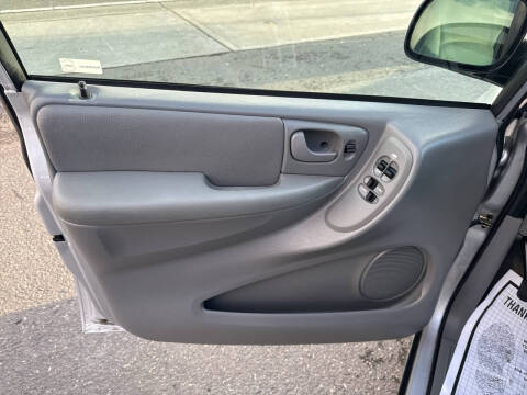 2005 Dodge Caravan SXT