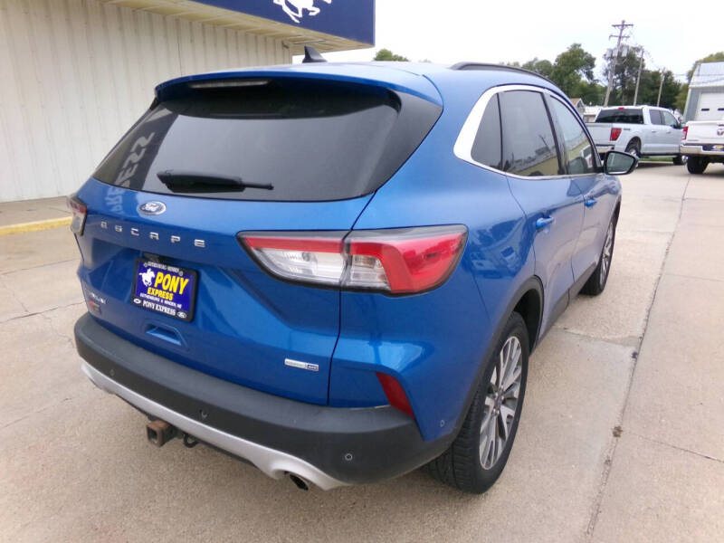 2020 Ford Escape Titanium