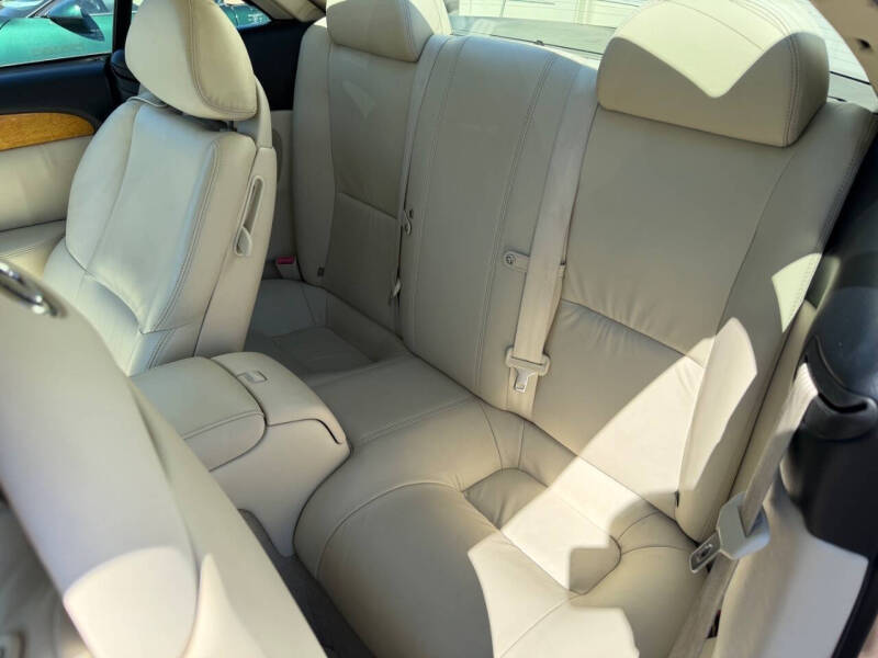 2004 Lexus SC 430