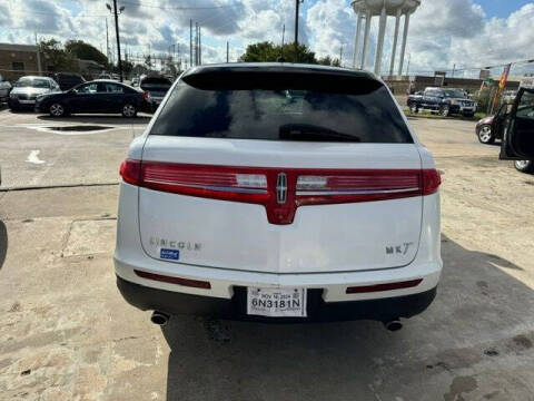 2013 Lincoln MKT