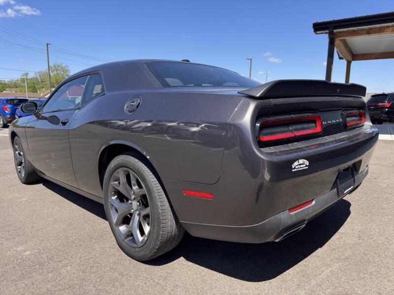 2016 Dodge Challenger SXT
